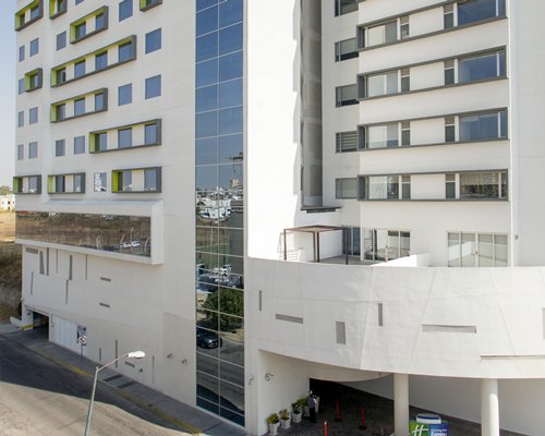 Holiday Inn Express & Suites Puebla Angelopolis - 3 Nights #DO52