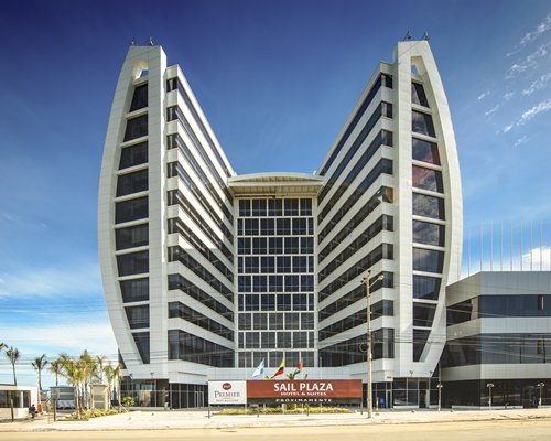 Wyndham Manta Sail Plaza Hotel & Convention Center #DQ09