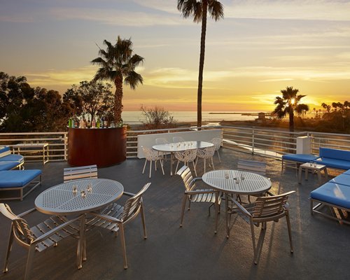 DoubleTree Suites by Hilton Hotel Doheny Beach - Dana Point - 3 Nights #RN59
