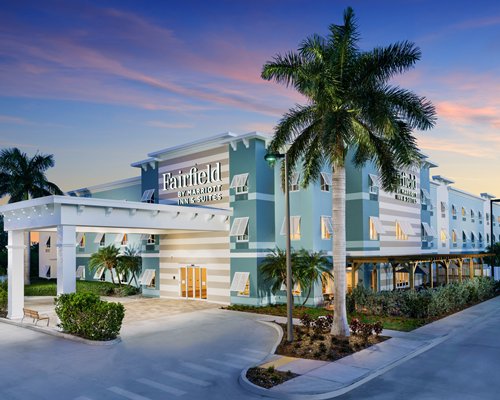 Fairfield Inn & Suites by Marriott Marathon Florida Keys - 3 Nights #RN88