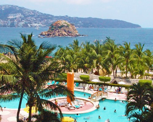 Playa Acapulco Beach At Playa Suites #0520 - фото