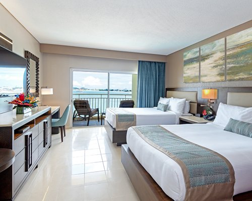 Simpson Bay Resort, Marina & SPA #1516 - фото