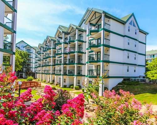 Surrey Vacation Resort - Carriage Place #4073
