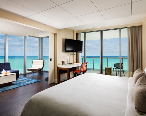 Eden Roc Miami Beach Hotel Room Only - 5 Nights #DF75 - фото