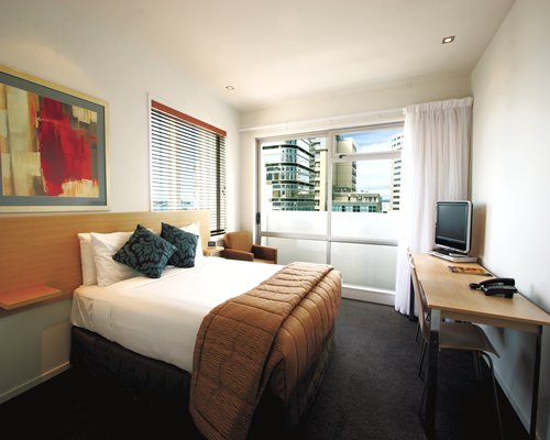 Auckland Harbour Suites - 3 Nights #R112 - фото