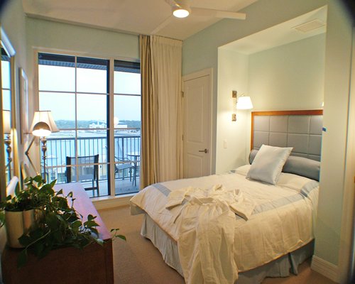 Harborside Suites #R262 - фото