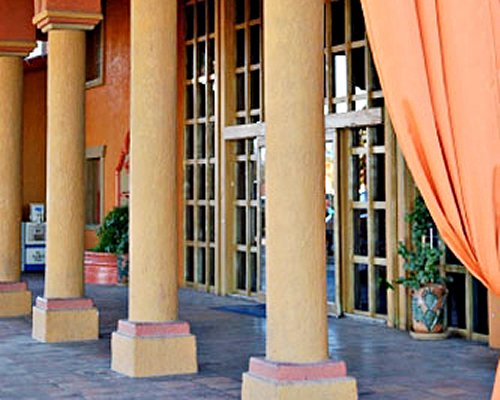 Hotel Tucson City Center InnSuites Conference Resort #R813 - фото