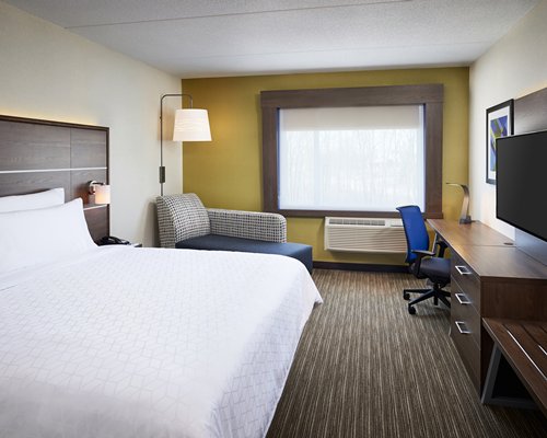 Holiday Inn Express Niagara-on-the-Lake #RQ98 - фото