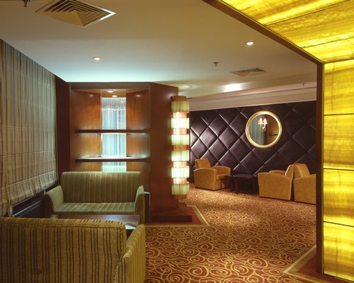 Ramada Hotel Wuxi-4 Nights #SD15 - фото