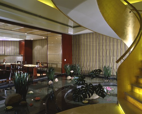 Ramada Hotel Wuxi-4 Nights #SD15 - фото