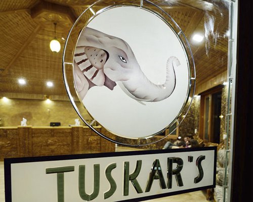 Tuskar's - 4 Nights #SDK1 - фото