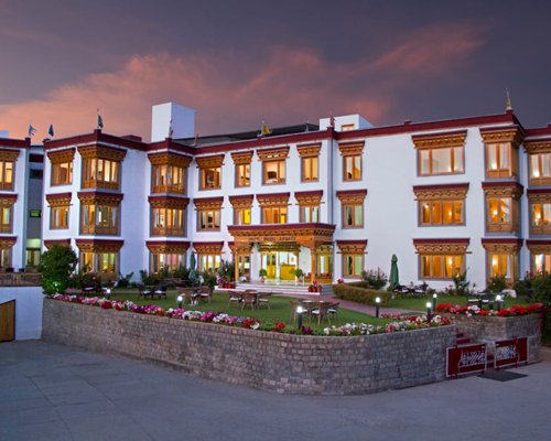 Hotel Royal Ladakh - 4 Nights #SDT6 - фото